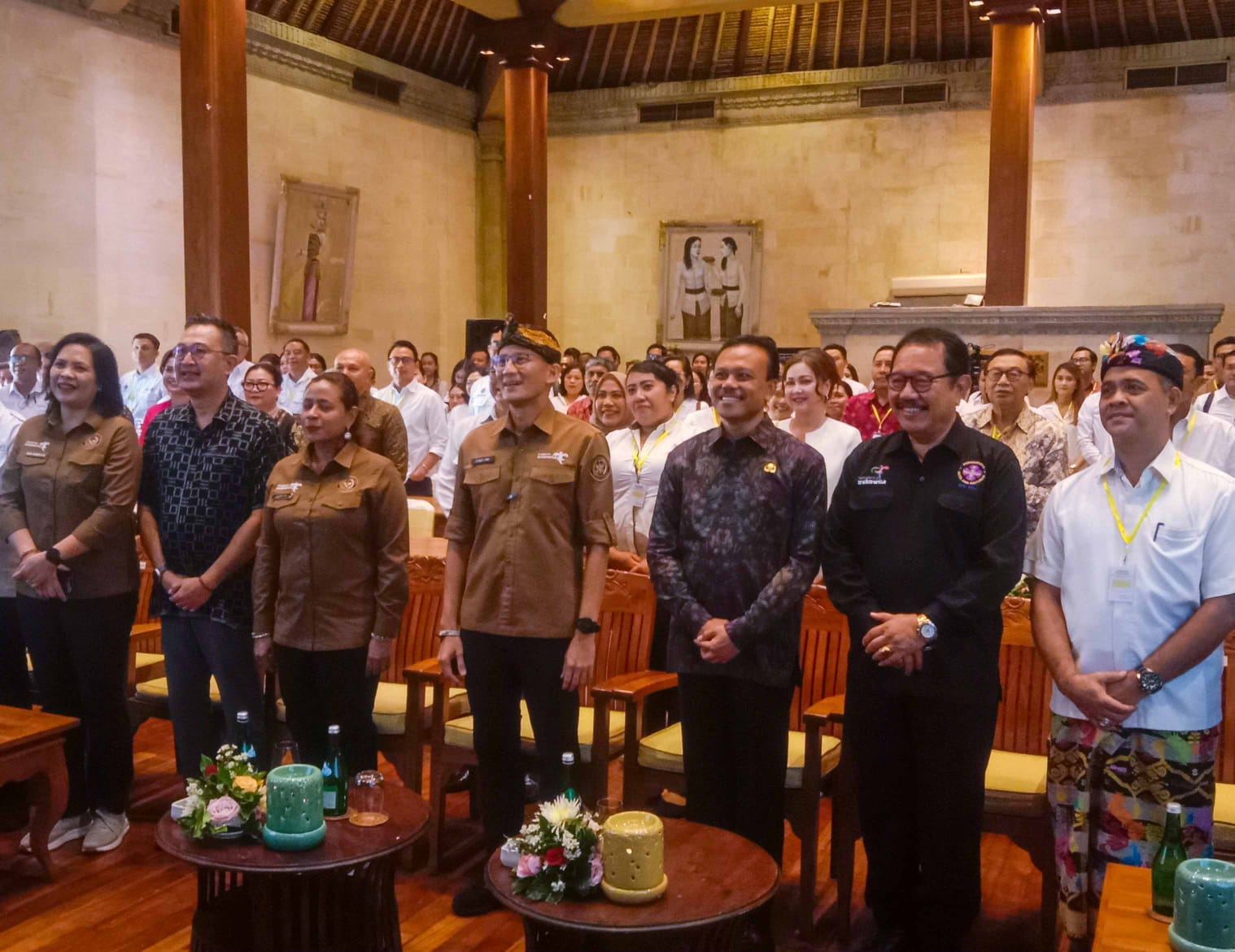 SEMINAR NASIONAL SPA: Pengusaha dan Pelaku Spa Bali bersama Menparekraf Sandiaga Uno di Royal Pita Maha Ubud, Selasa (31/1/2024). (Titis/Radar Bali)