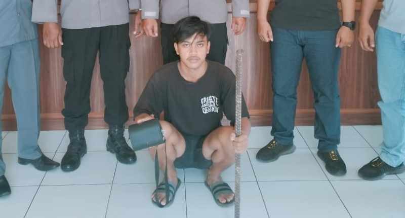 DITANGKAP : Gede Adi Merta Negara alias Tengkek yang diringkus jajaran Polsek Tabanan.(foto:Istimewa)