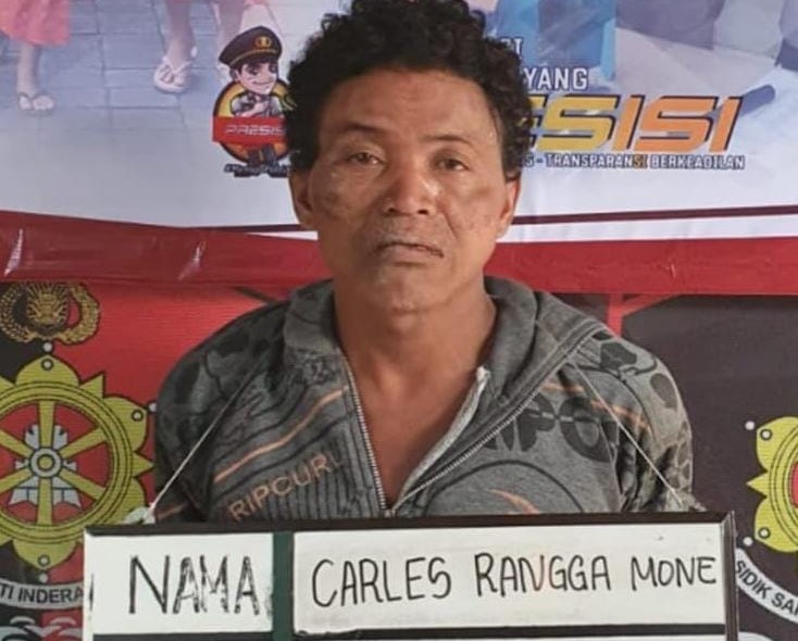 MENYELINAP: Tersangka Carles Rangga yang kepergok curi ponsel iPhone di kos-kosan kawasan Denpasar Selatan.