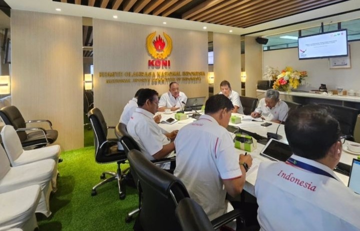OLAHRAGA BARU: Suasana rapat di KONI Badung mebahas rencana sosialisasi cabor floorball yang akan ikut ekshibisi PON 2024.