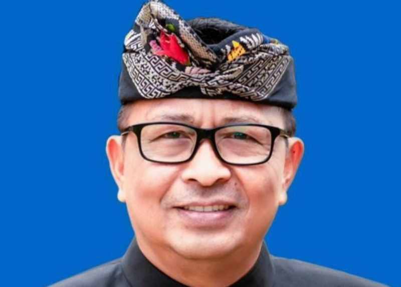 KRITISI TUNJANGAN : Wakil Ketua DPRD Kabupaten Gianyar Ida Bagus Gaga Adi Saputra alias Gus Gaga. (Istimewa)