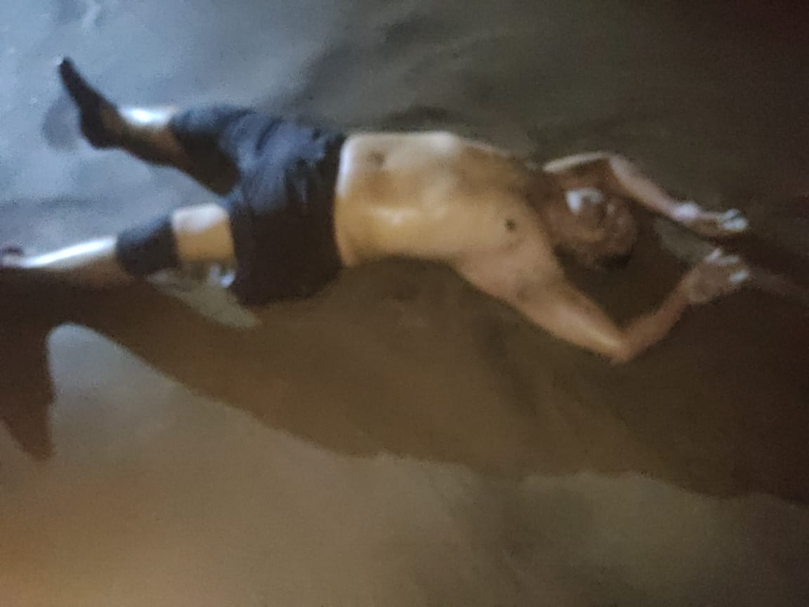 MENEPI: Yusuf ditemukan menepi di pantai Seminyak setelah digulung ombak di pantai Double Six