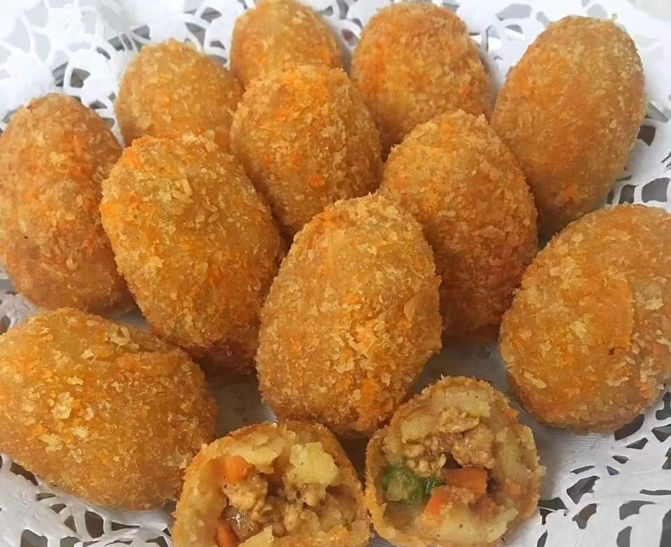 MENGGIURKAN: Hasil bikinan Kroket Kentang isi daging yang tentu bikin lidah tergiur untuk segera menyantapnya.