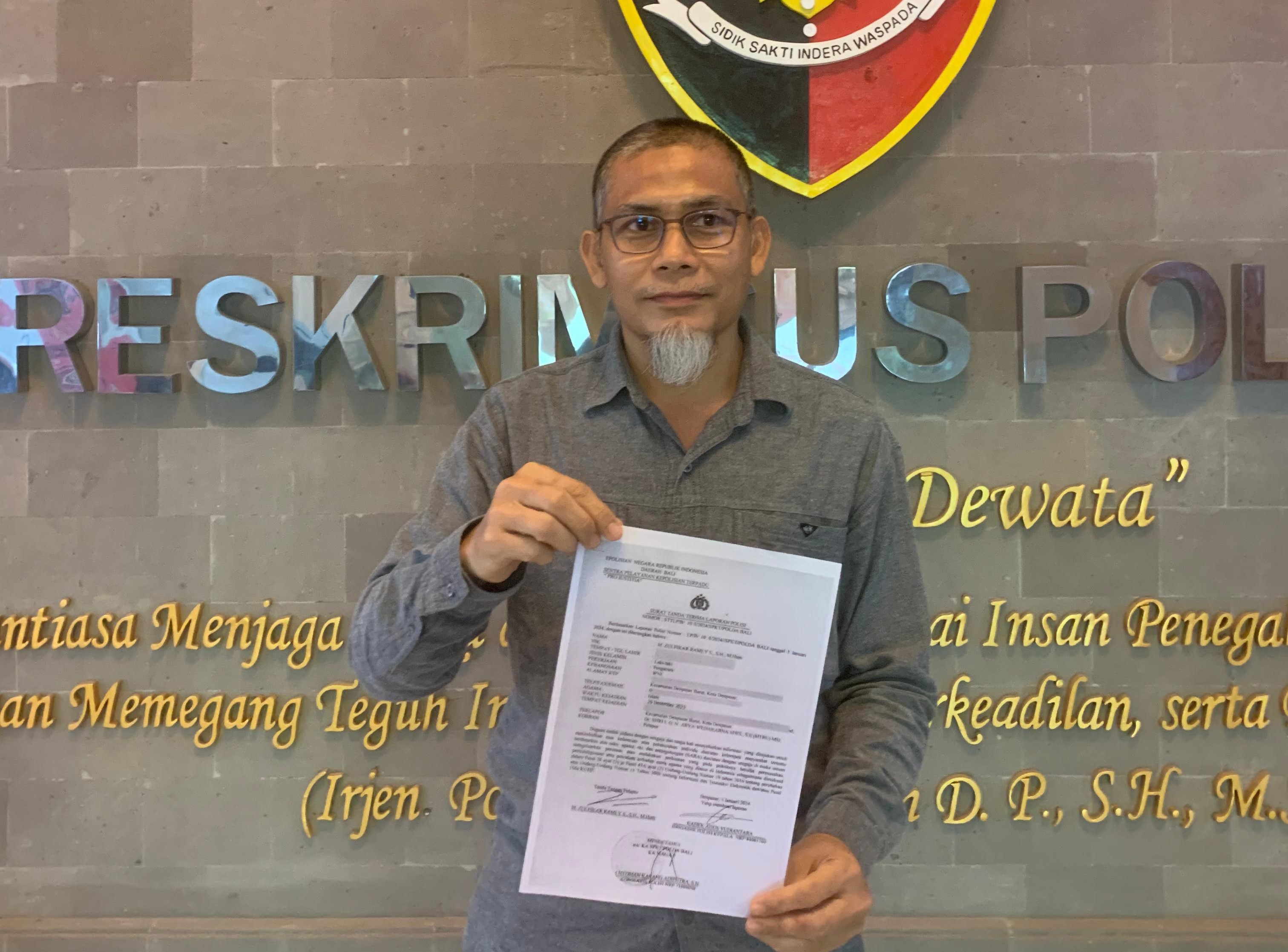 KAWAL PERKARA: Pelapor dugaan tindak pidana oleh AWK yakni Zulfikar Ramly menyatakan Keppres pemberhentian AWK final dan mengikat.