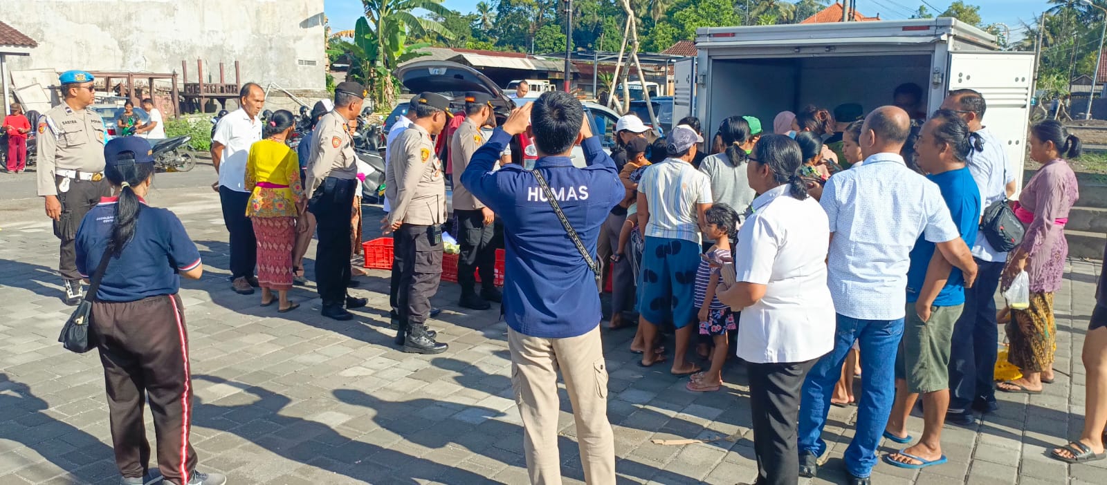 STABILKAN PASAR: Tim Pengendalian Inflasi Daerah (TPID) Kabupaten Badung telah melaksanakan operasi pasar murah selama dua hari, Selasa-Rabu (5-6/3/2024). (Diskominfo Badung)