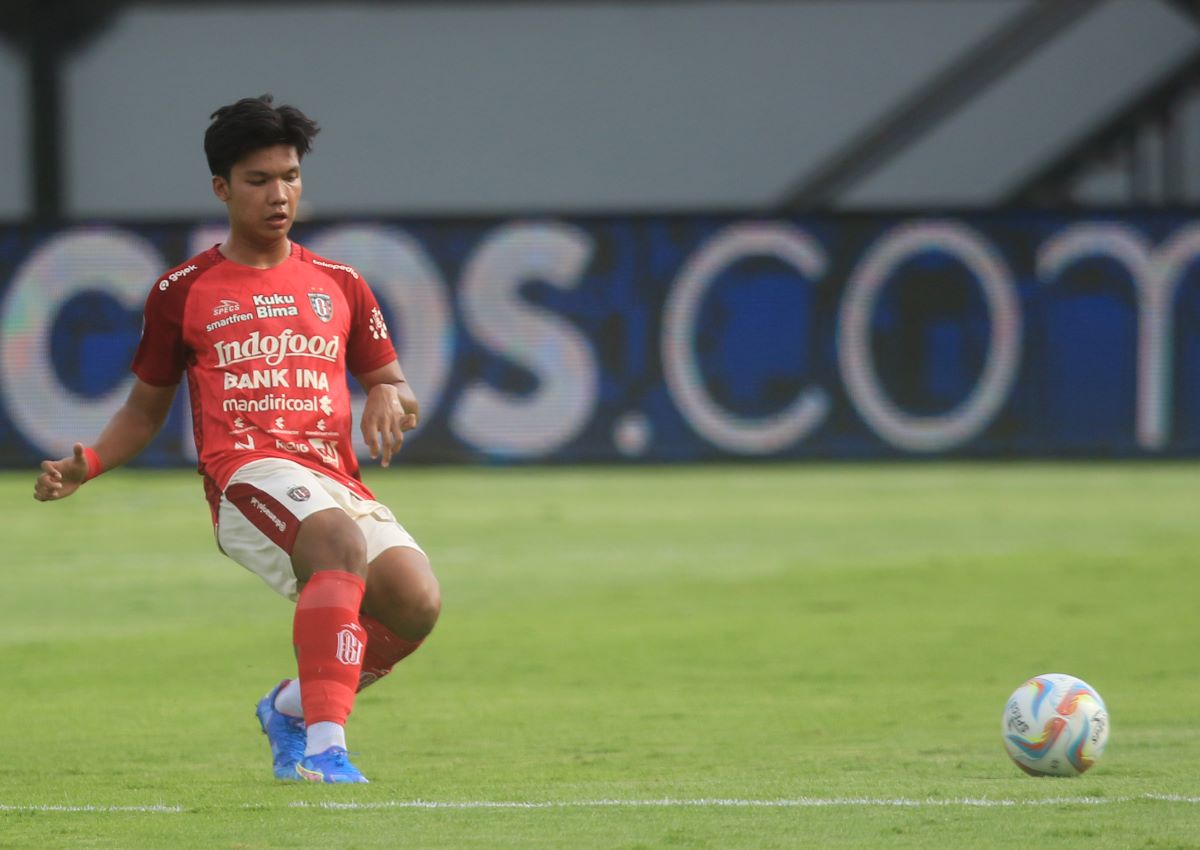 TERPILIH: Kadek Arel Priyatna dan Elo bergabung dengan Timnas U20 menjalani pemusatan latihan bersama pelatih Indra Syafrie