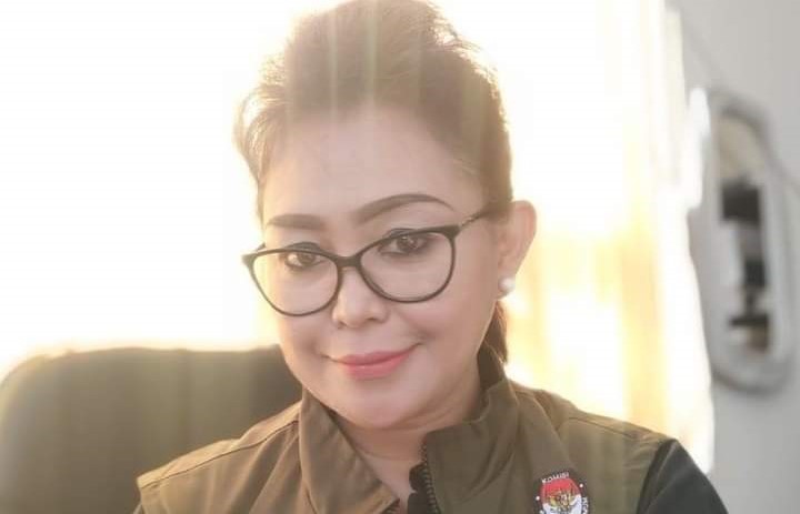 NI PUTU SUARYANI : Komisioner KPUD Tabanan Divisi Sosialisasi, Pendidikan Pemilih, Partisipasi Masyarakat (Parmas), dan Sumber Daya Manusia (SDM). (juliadi/radar bali)