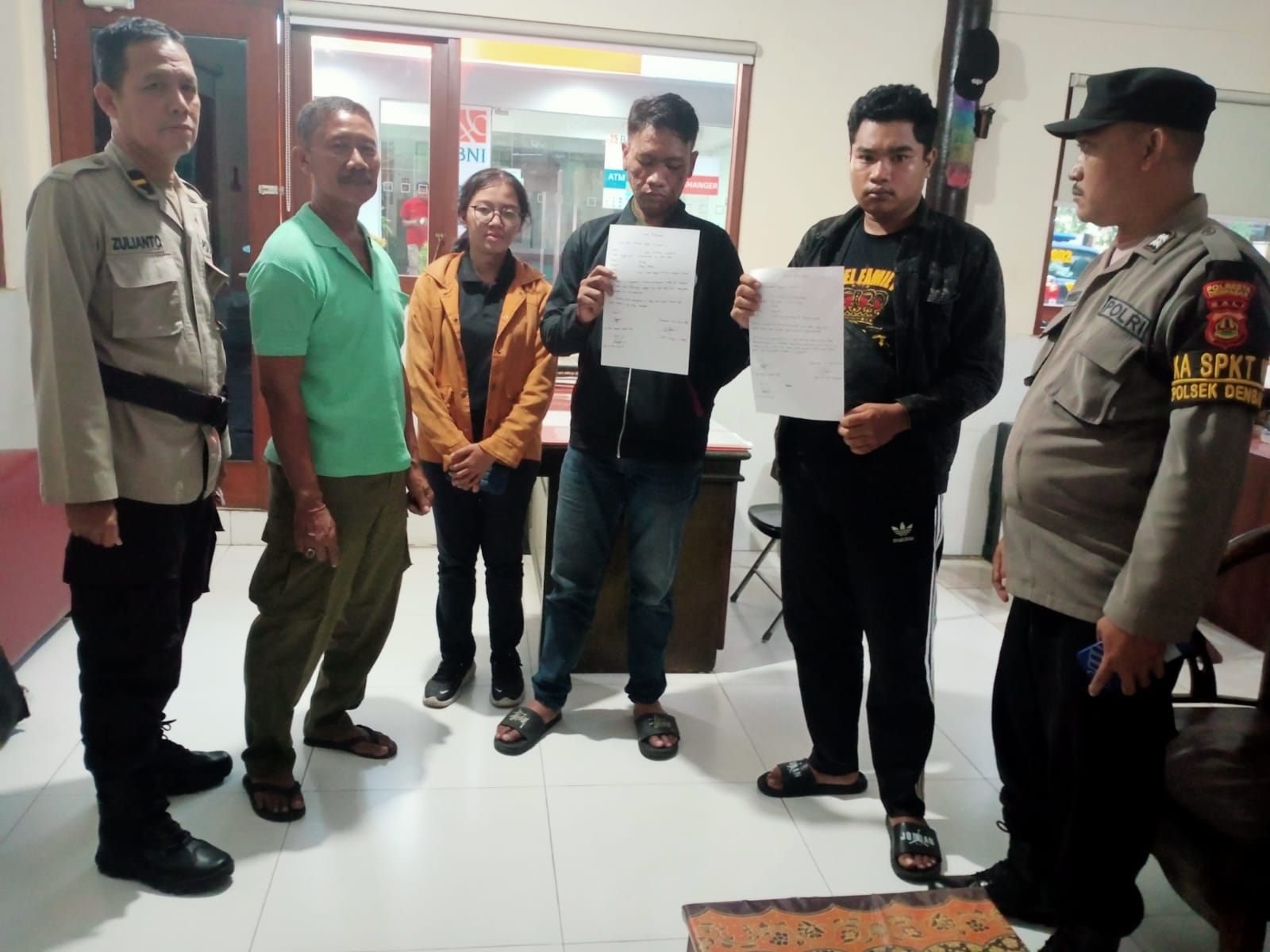 MAIN PUKUL: Dewa Gede Agus Sudiadnya, 35. Dia memukul pengendara motor I Ketut Wahyu Wijaya, 22, di Jalan Hasanuddin, Dauh Puri Kangin, Kecamatan Denpasar Barat, pada Kamis (21/3)