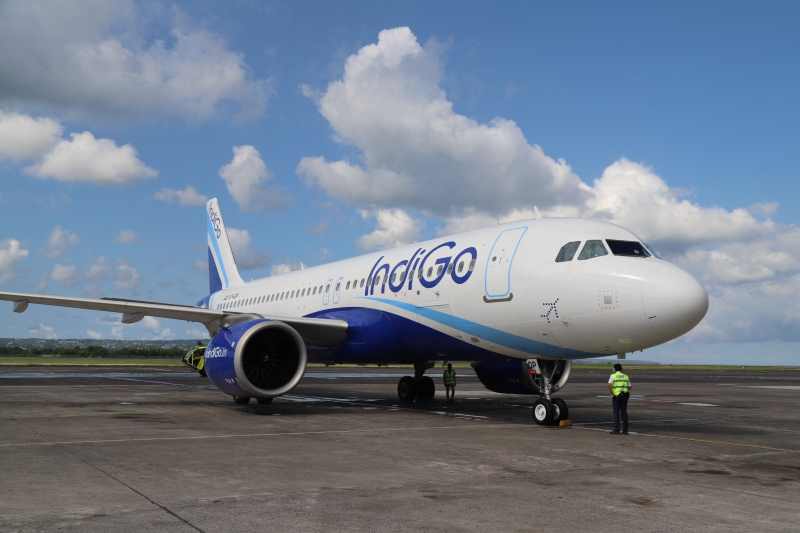 ANTUSIASME INDIA : Pesawat Indigo Airlines mendarat pertama kali di I Gusti Ngurah Rai, Jumat (29/3/2024). (Istimewa)