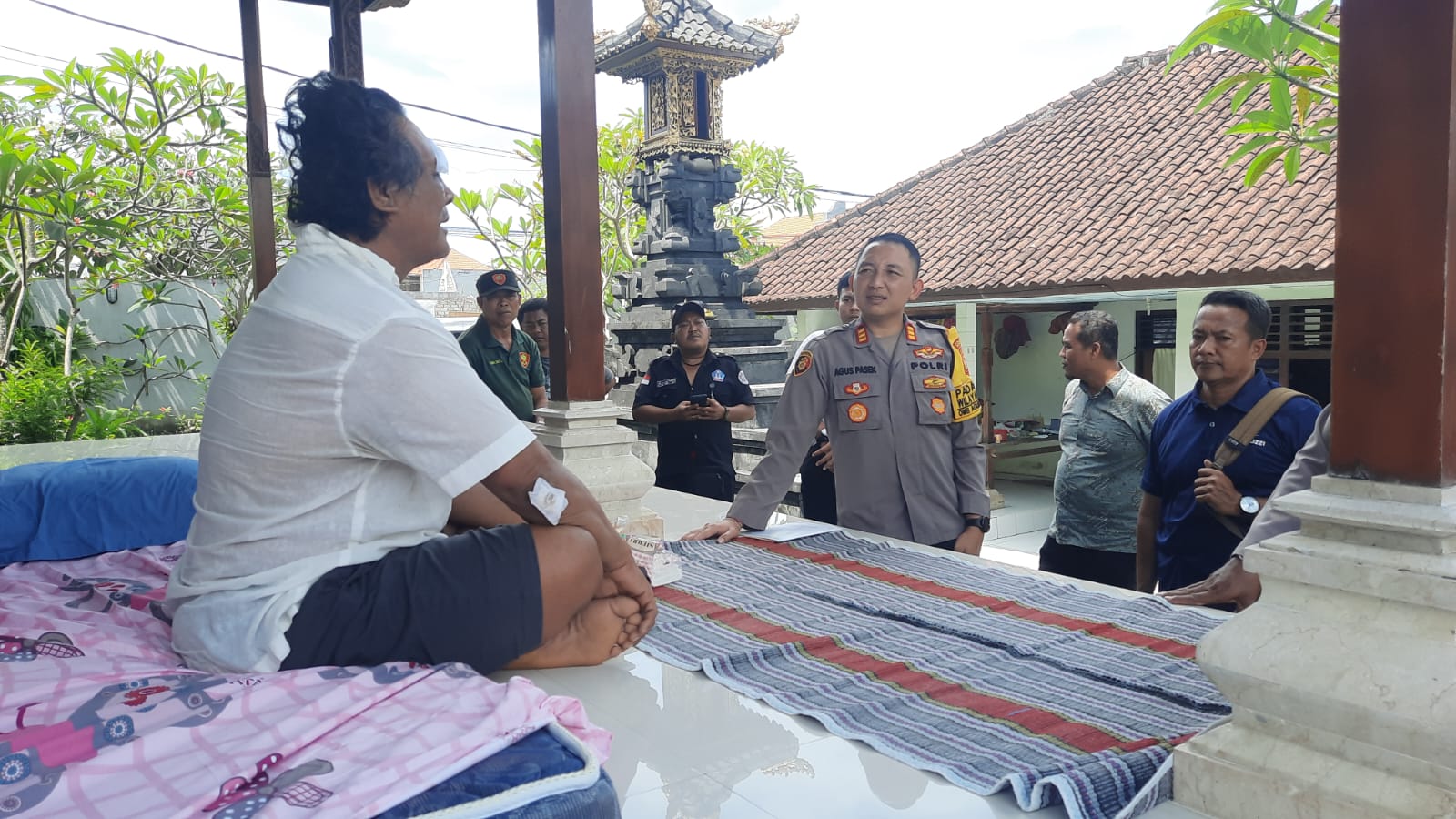 USAI PERAWATAN: Kondisi Pecalang yang dihajar bule Amerika Serikat sudah membaik