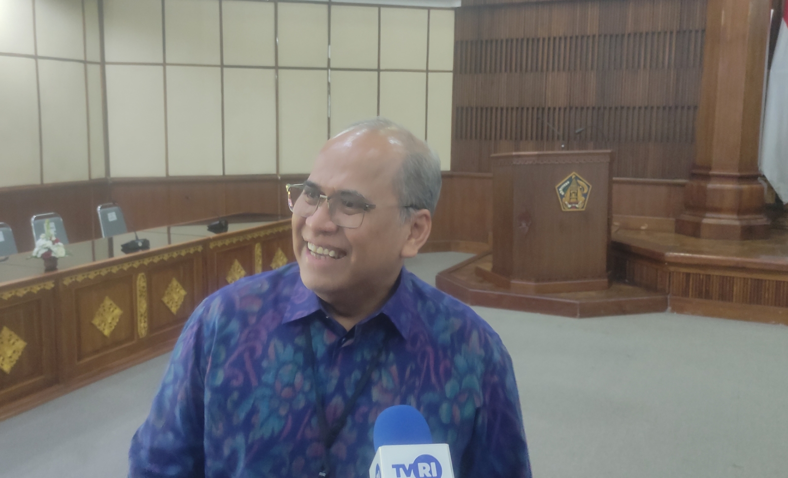 Kepala Perwakilan Bank Indonesia Provinsi Bali Erwin Soeriadimadja. (Marsellus Pampur)