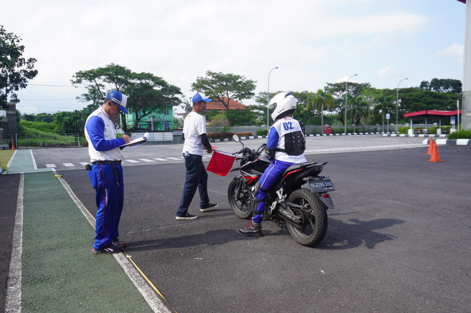 kegiatan kompetisi Regional Instruktur Safety Riding Advisor Community 2024.