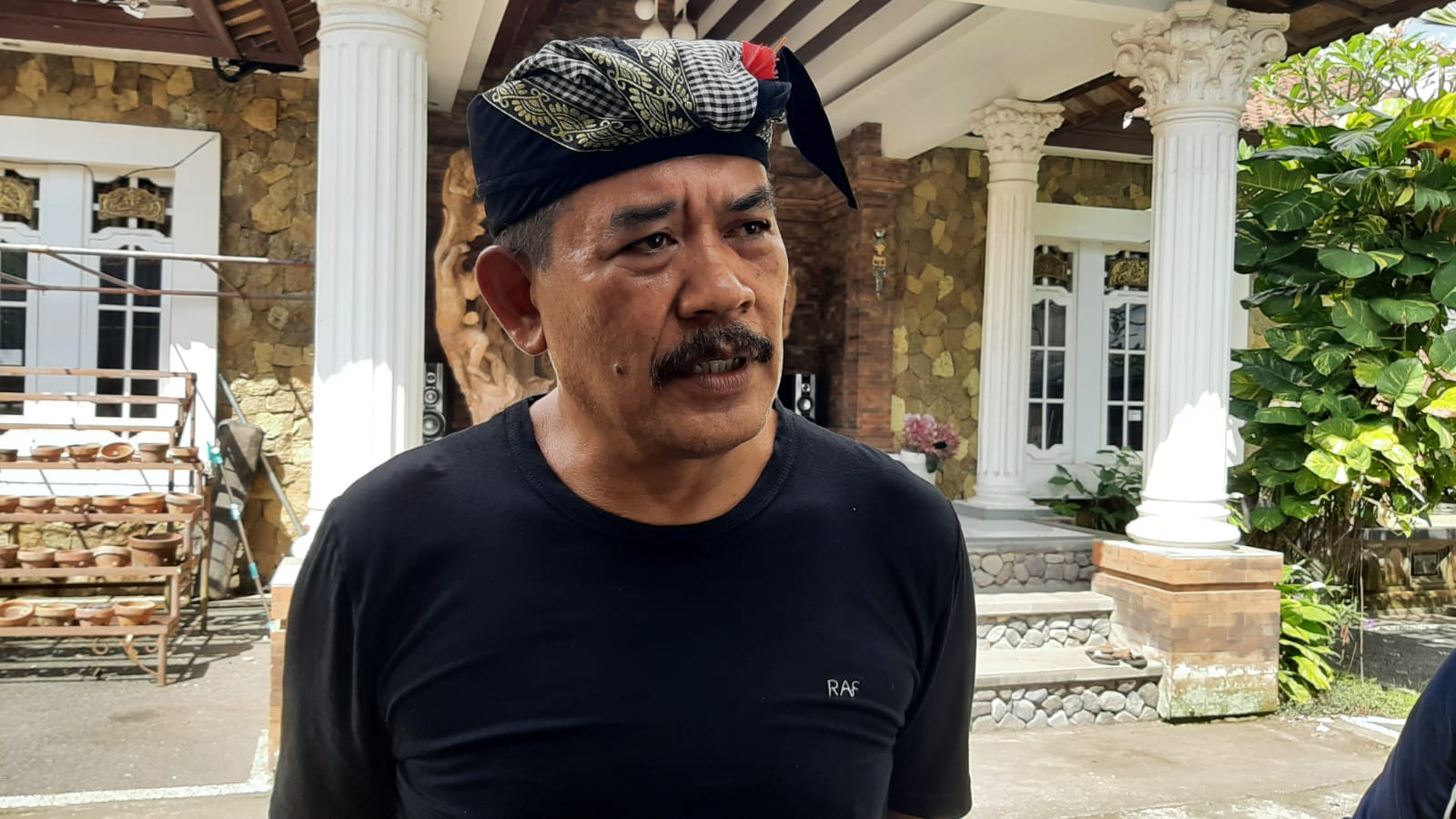 MENCALONKAN DIRI : Made Kasta, Wakil Bupati Klungkung periode 2013-2018 dan 2018-2023. (dewa ayu pitri arisanti/radar bali)
