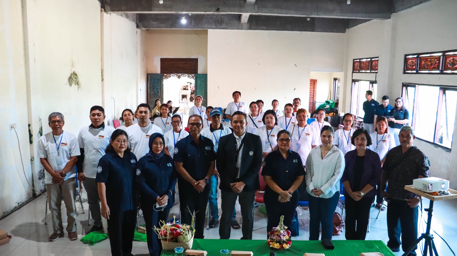 PELATIHAN: Prodi Magister Terapan Pariwisata (MTP) Politeknik Pariwisata Bali giat di Desa Baturiti, Kecamatan Kerambitan, Kabupaten Tabanan. (Poltekpar Bali)