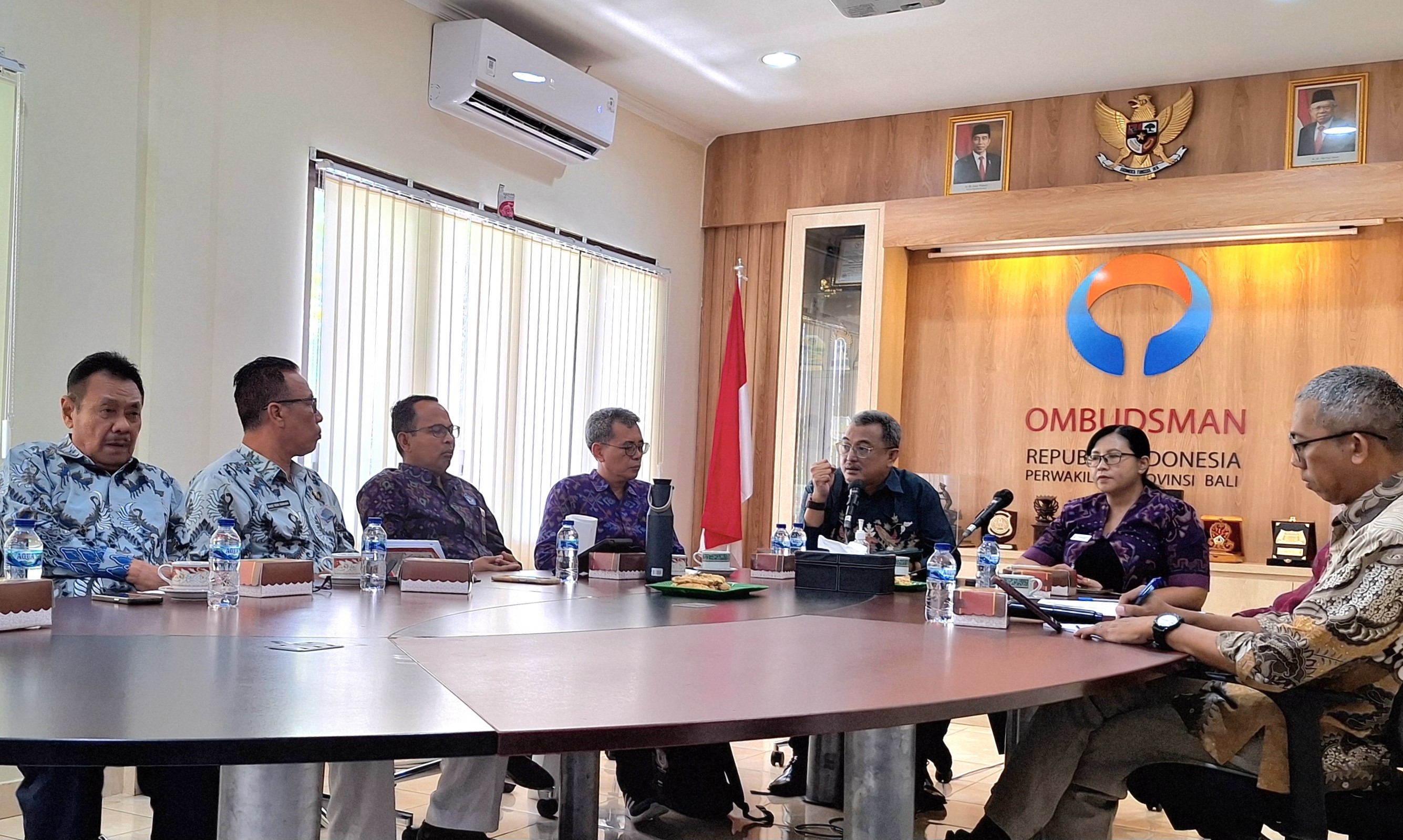 KAWAL PPDB: Ombudsman RI Perwakilan Bali menggelar rapat koordinasi dengan Disdikpora untuk melakukan pengawanan PPDB 2024