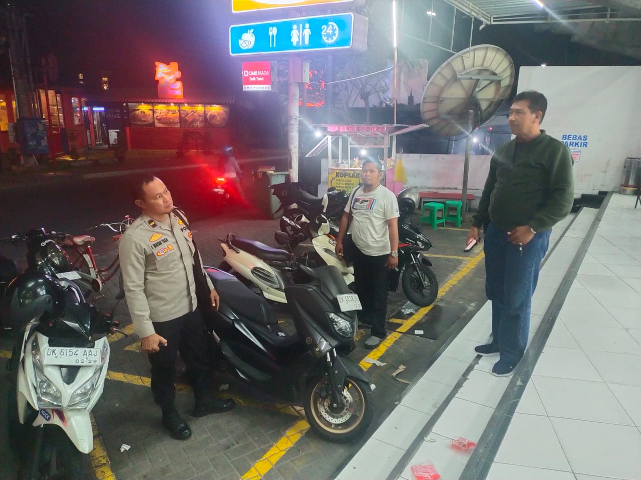 DATANG SETELAH KEJADIAN: polisi langsung melakukan olah TKP usai mendapat laporan korban