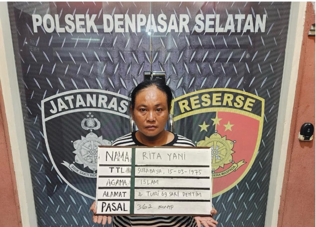 DICARI: Sang istri Rita Yani yang kompak ngutil di mini market bareng suami saat diamankan di Polsek Densel