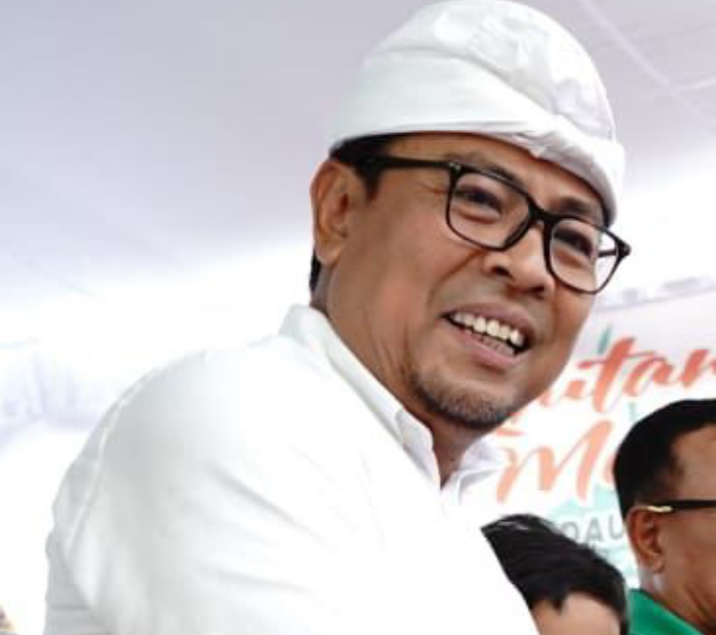DATA BOCOR: Wakil Wali Kota Denpasar I Kadek Agus Arya Wibawa  tanggapi sebuah postingan dari akun dengan username FalconFeeds.io