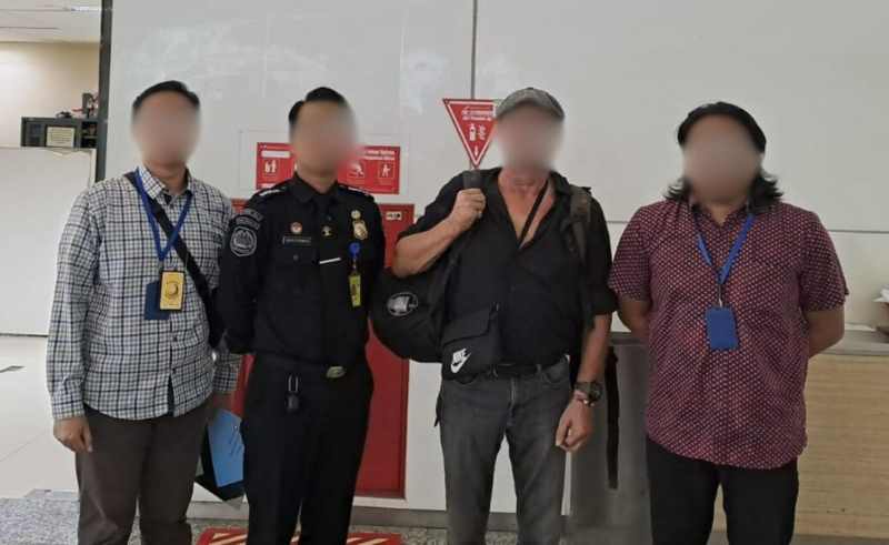DIPULANGKAN : Deportasi terhadap WNA yang melanggar aturan keimigrasian oleh Imigrasi Singaraja. (istimewa)