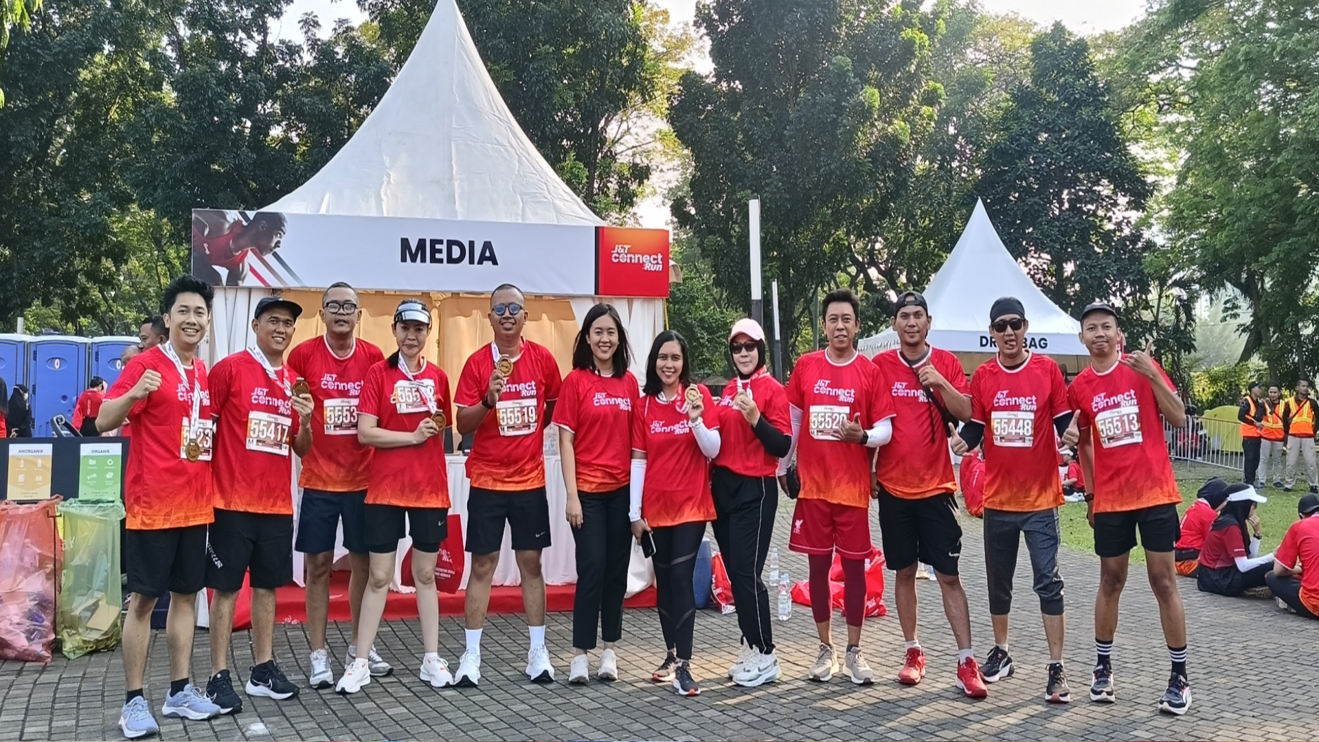 SEMANGAT: Peserta J&T Connect Run di Plaza Parkir Timur, Gelora Bung Karno, Jakarta Pusat, Minggu (14/7/2024). (J&T)