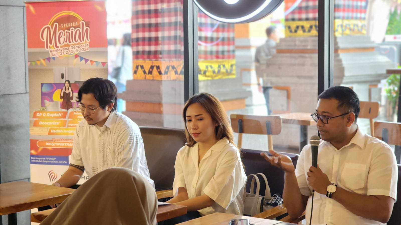 Marketing Manager FIFASTRA FIFGROUP Wilayah Bali, Steven Cahyadi, SPEKTRA Meriah Event Head, Canny Geraldine, Marketing Manager SPEKTRA FIFGROUP Wilayah Bali, I Gusti Ngurah Bagus Junaed
