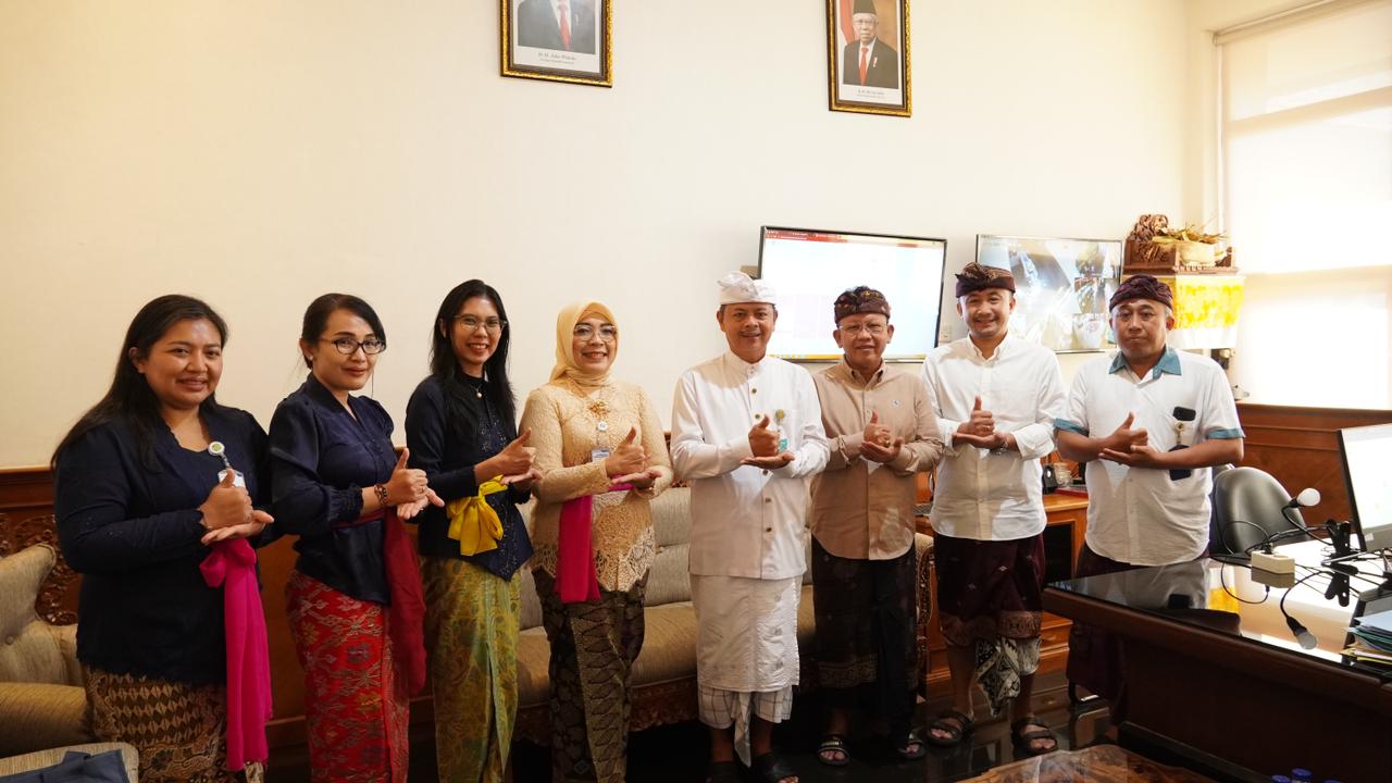 Direktur Jaminan Pelayanan Kesehatan BPJS Kesehatan Lily Kresnowati, melaksanakan kunjungan lapangan ke RSUP Prof. dr. I.G.N.G. Ngoerah pada Kamis (25/7/2024).