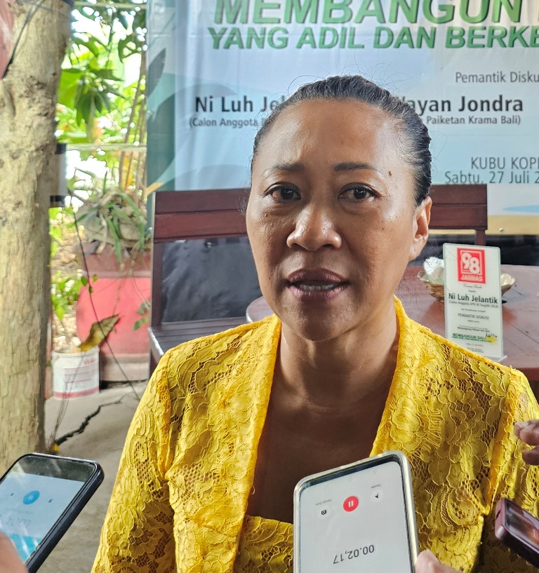 BERSUARA: Anggota DPD RI terpilih Ni Luh Djelantik saat ditemui di Denpasar, Sabtu, 27 Juli 2024.