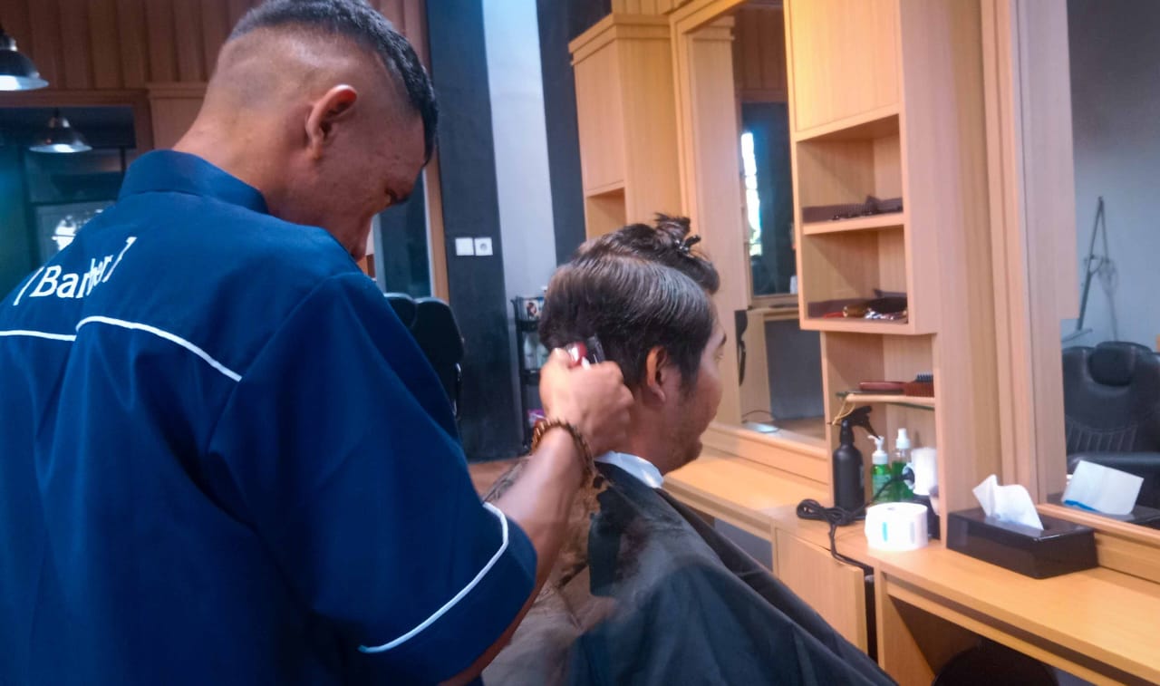 JANGAN LEWATKAN PROMO MENARIK: Kapan Lagi Potong Rambut 20 Ribu di Barbershop Modern. Masih Ada 10x gratis 1x Treatment.&nbsp;