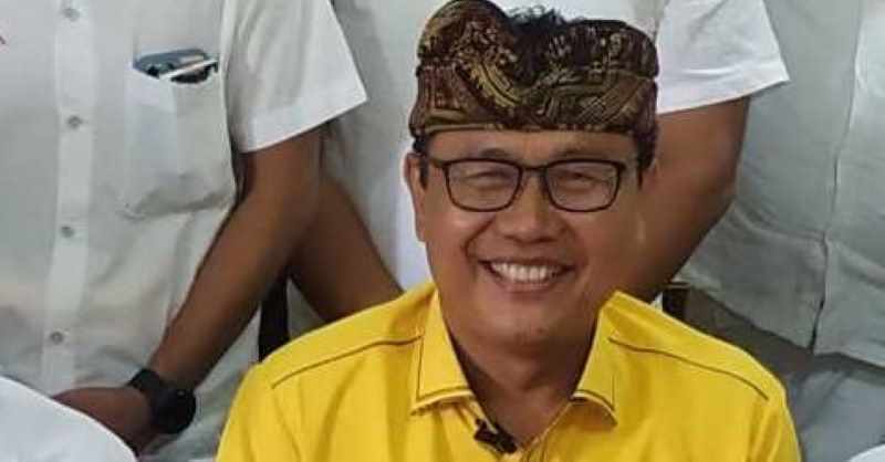 MASIH MENUNGGU KEPASTIAN : Ketua Dewan Pengurus Daerah (DPD) II Partai Golkar Jembrana,  I Made Suardana. (dok.radar bali)