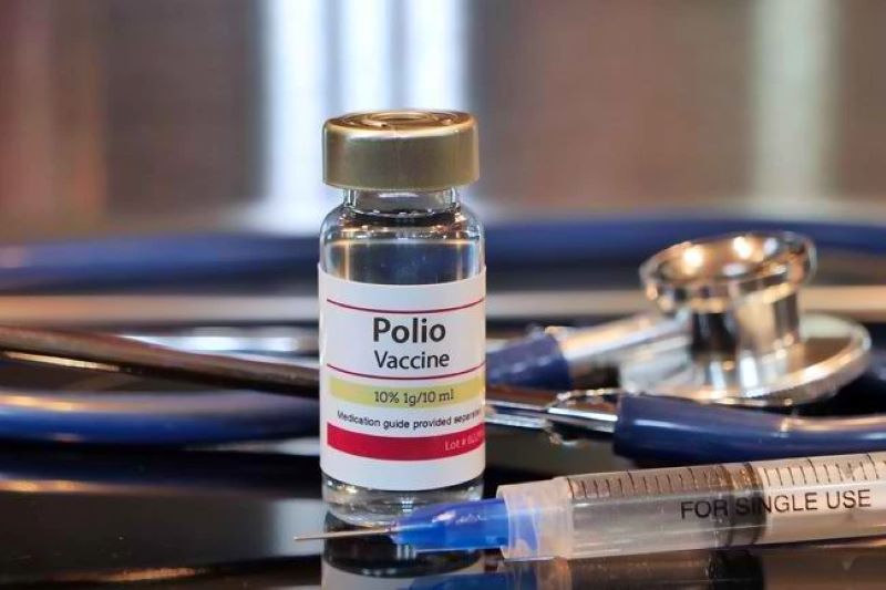 CEGAH LUMPUH: Vaksin Polio untuk mencegah kelumpuhan.