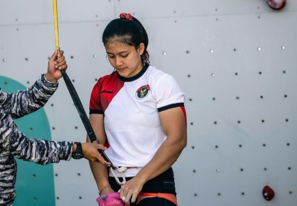 OLIMPIADE: Atlet panjat tebing asal Buleleng, Desak Made Rita Kusuma Dewi saat tanding di Olimpiade yang digelar di Paris.