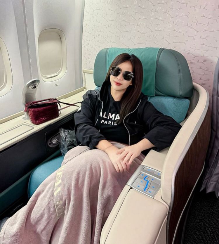 UNGGAH: Kadek  Maharani Kemala Dewi telah mengunggah surat pernyataan perihal mundur dari brand MS Glow.