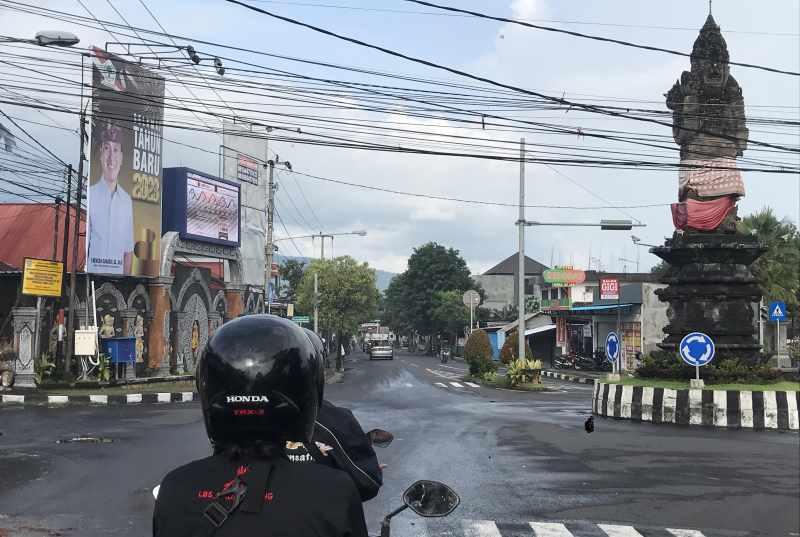 VIDEOTRON KARANGASEM : Biaya capai miliaran rupiah. (dok.radar bali)