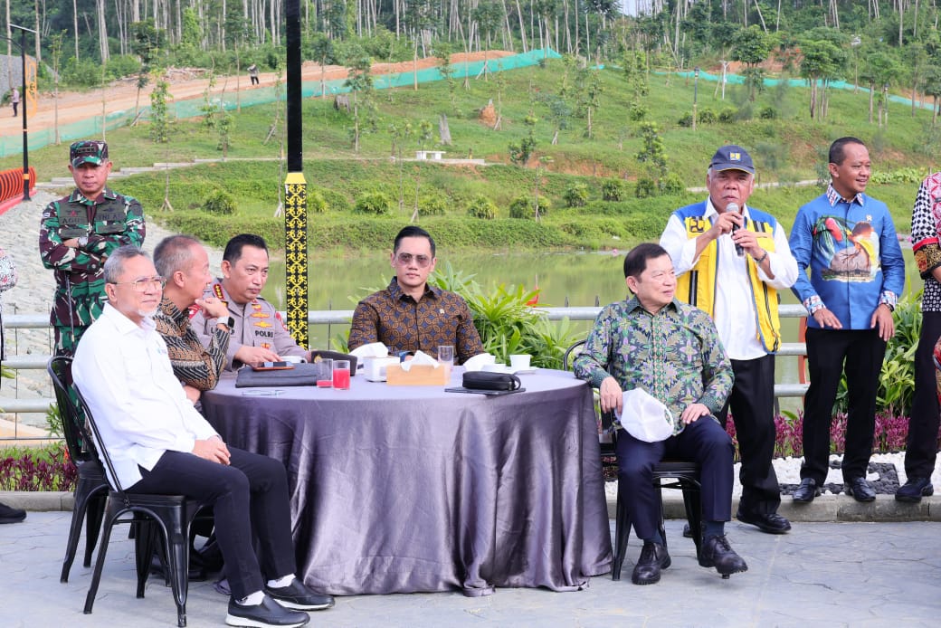 AHY saat melakukan kunjungan DI KANTOR pertanahan Kota Balikpapan, Minggu (11/8/2024)