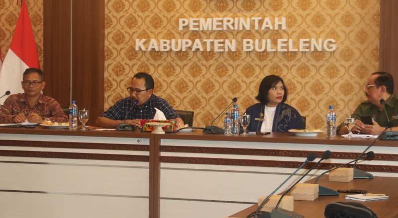 BEBER AKSESIBILITAS: Sekda Buleleng sebut adanya aksesibilitas yang mudah membuat pariwisata di Bali utara menjadi kuat dan bangkit kembali.( Foto: Dinas Kominfosanti Buleleng untuk Radar Bali)