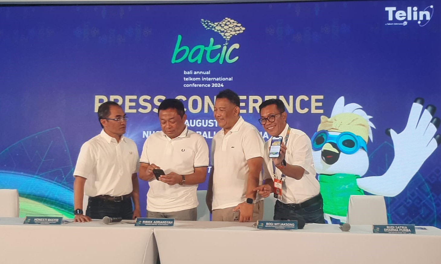 INOVASI DIGITAL: Para direksi PT Telkom usai sesi konferensi pers Bali Annual Telkom International Conference (BATIC) di The Westin Resort Nusa Dua, 27 Agustus 2024.
