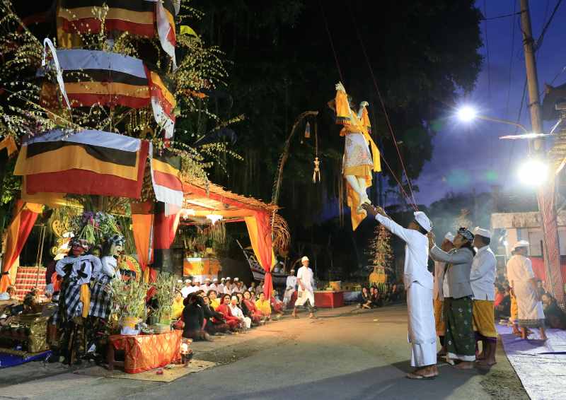 UNIK : Pergelaran Aci Sanghyang Grodog di Desa Adat Lembongan, Klungkung. (Foto: Humas Pemkab Klungkung)