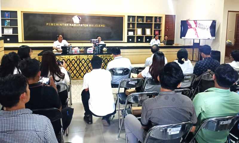 AJAK PRO AKTIF : Badan Riset dan Inovasi Daerah (Brida) Kabupaten Buleleng yang meluncurkan I Kual. (Foto: Dinas Kominfosanti Buleleng untuk Radar Bali)
