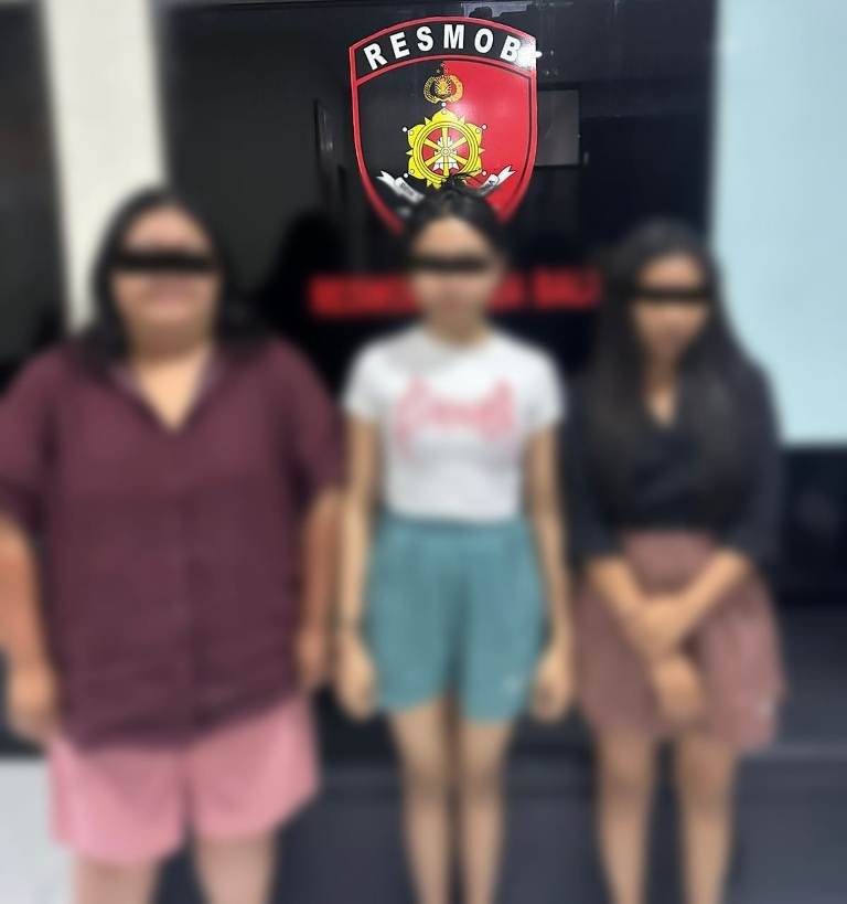 DIAMANKAN: Tiga orang karyawan spa yang diamankan Ditreskrimsus Polda Bali.