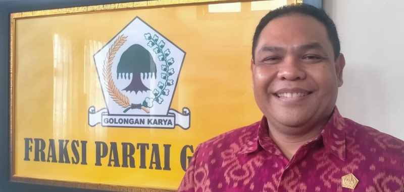 DAPAT RESTU :I Made Asta Dharma anggota DPRD Tabanan yang ditunjuk sebagai Pimpinan DPRD Tabanan..(juliadi)