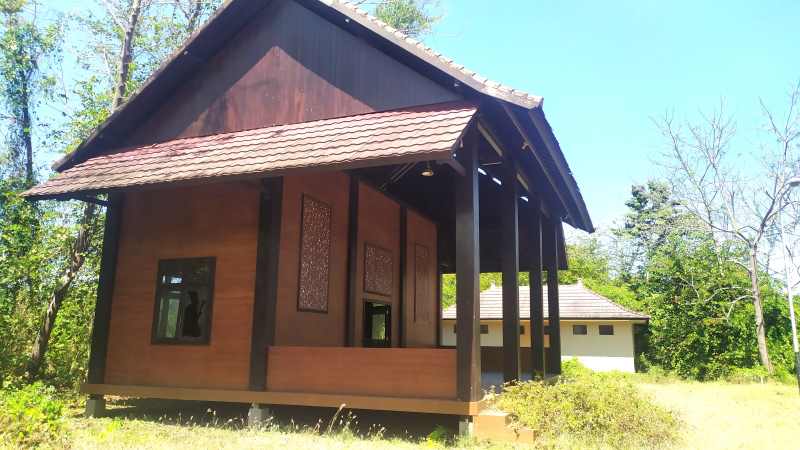 MILIK TAMAN NASIONAL : Bangunan ACK di kawasan hutan Cekik, TNBB. (m.basir/radar bali)