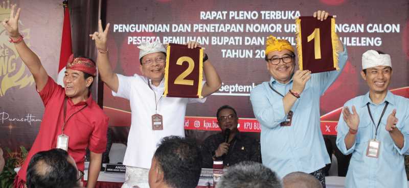 SAMA -SAMA PEDE : Kedua menunjukkan nomor urut yang mereka dapatkan untuk Pilkada Buleleng 2024. Ok Gas nomor urut 1(kanan), JOSS 24 nomor urut 2.(francelino junior)