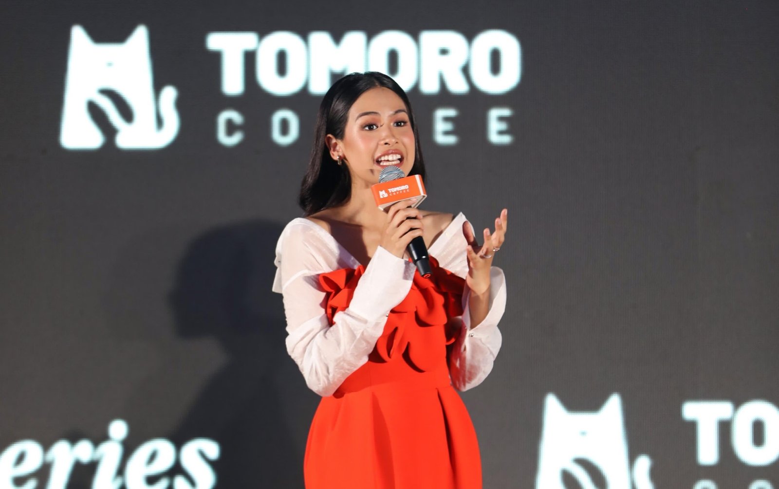 Maudy Ayunda sebagai TOMORO Empowering Officer, dan jingle brand terbarunya &ldquo;See You TOMORO&rdquo;.