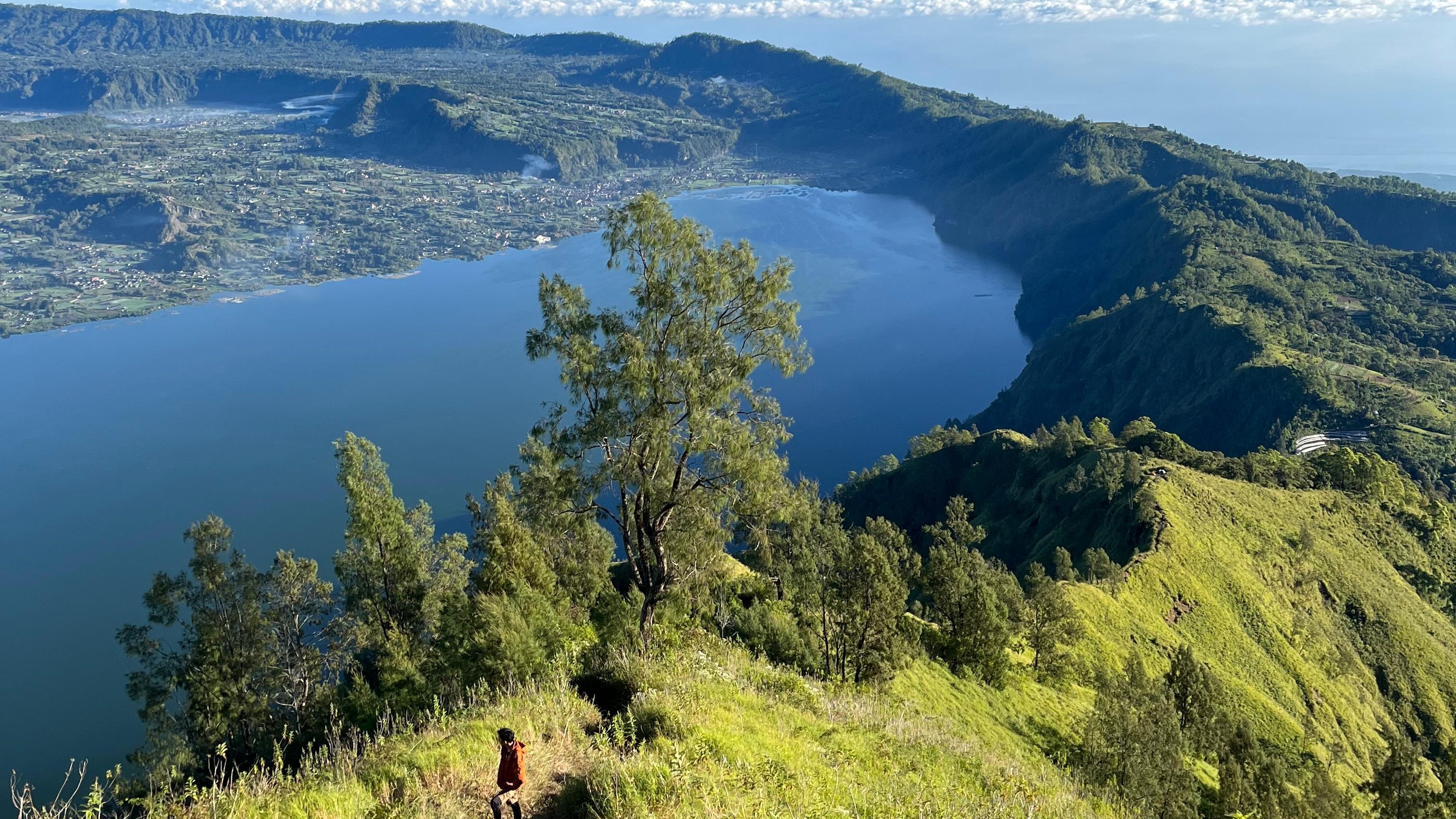 INDAH: Pesona bukit Trunyan Kintamani Bangli  yang indah, vek jalur cepat dan aman untuk sampai di puncak