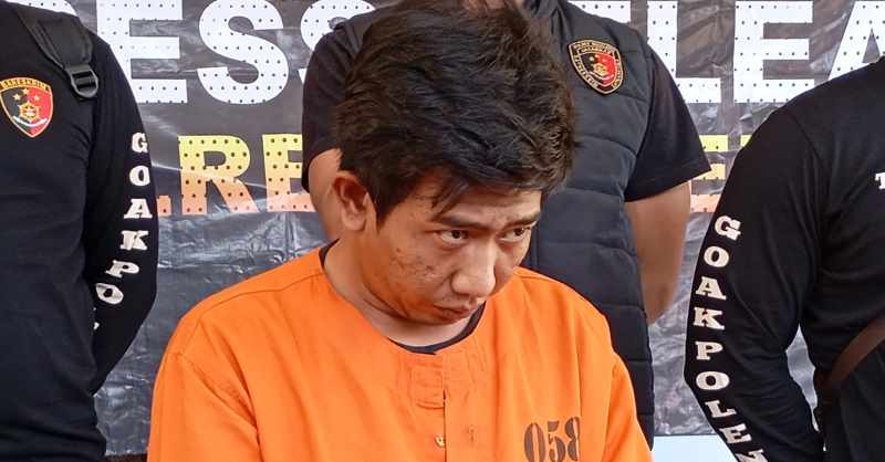 GEGARA MENCURI: Residivis Ketut Hendra Yuliawan alias To&rsquo;e saat rilis di Polres Buleleng. (francelino junior/radar bali)