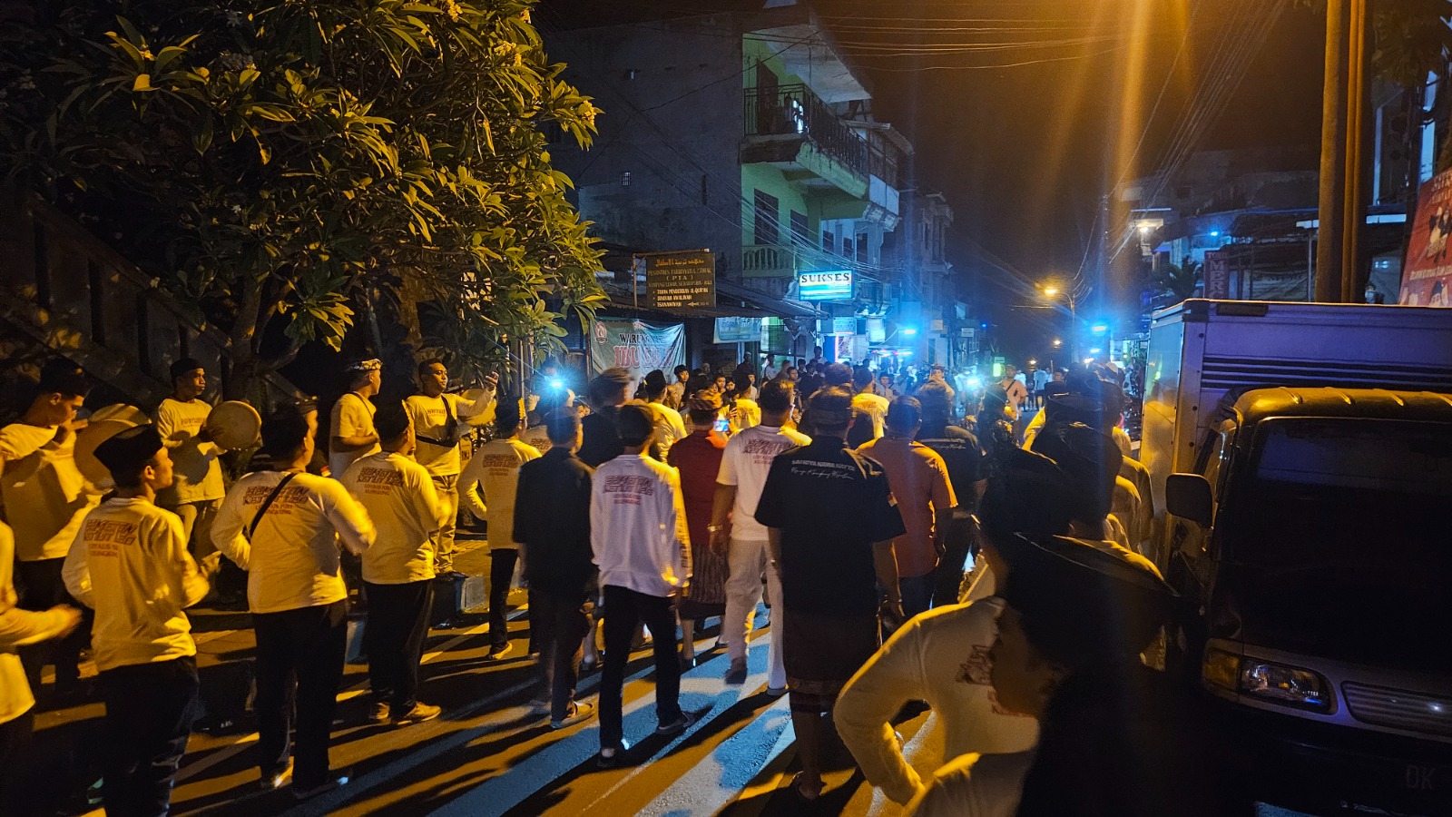 Suasana saat kampanye paket I Made Satria dengan Tjokorda Gde Surya Putra (Satriya) di Kampung Islam Lebah, Semarapura Kangin, Klungkung.