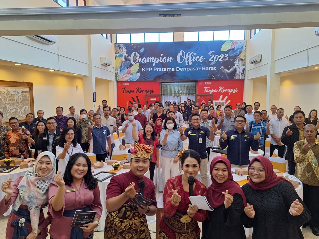 GATHERING: KPP Pratama Denpasar Barat gelar Tax Gathering guna menjalin komunikasi dengan wajib pajak dan stakeholder, kemarin (6/11).