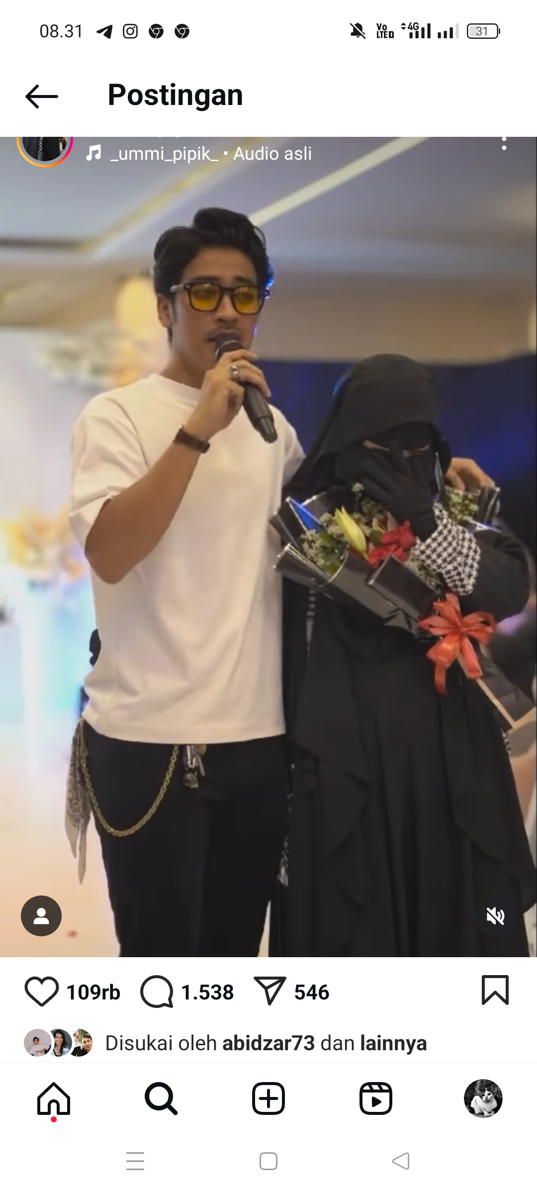 Umi Pipik dan Abidzar