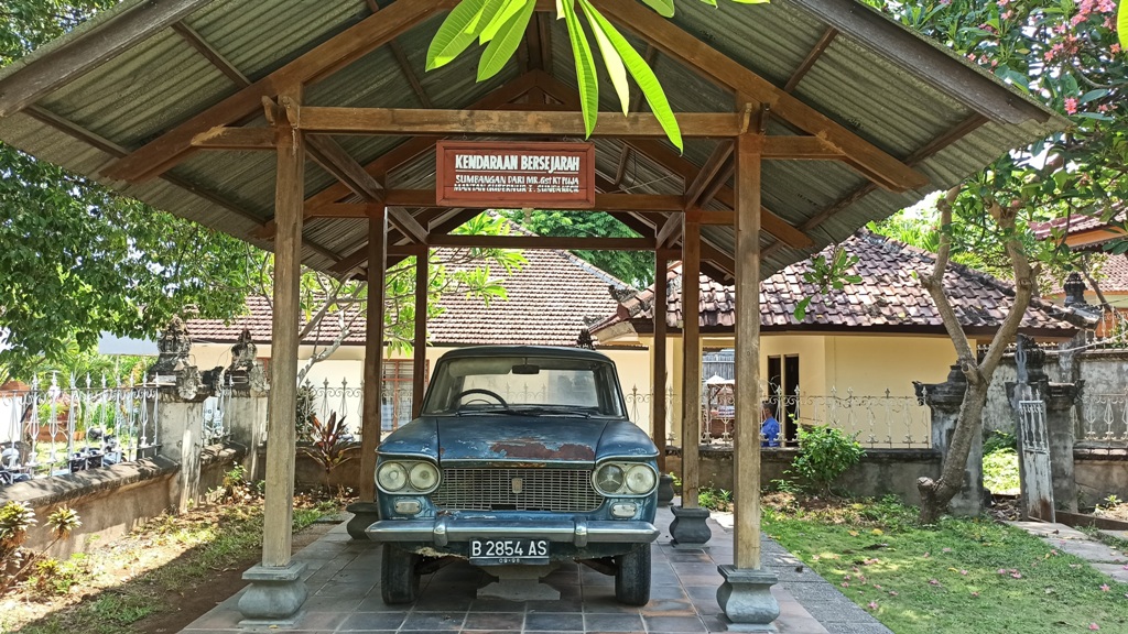 KENDARAAN: Koleksi kendaraan dinas dari Gubernur Provinsi Sunda Kecil (kini Bali) I Gusti Ketut Pudja.