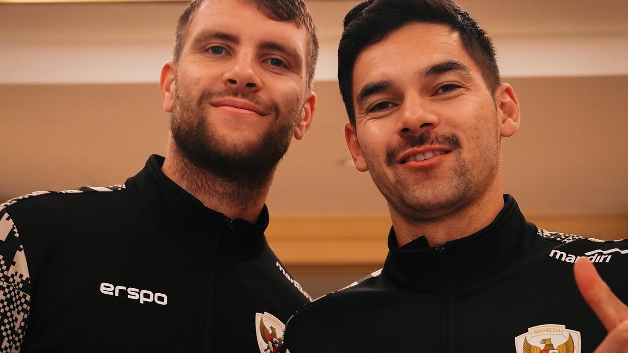 Sandy Walsh dan Maarten Paes pemain Timnas Indonesia
